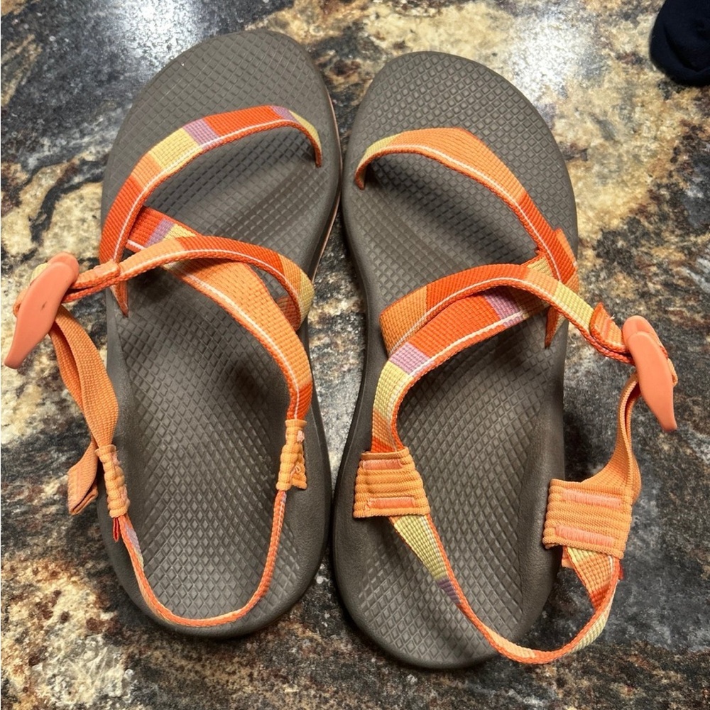 Chaco size 9